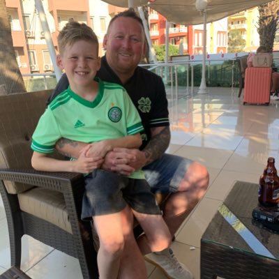 ryzahoneyman's profile picture. 