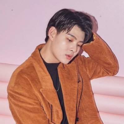 saint: duty is a matter of the mind, commitment is a matter of the heart. 🤍 // (formerly: @/preminiscent)
