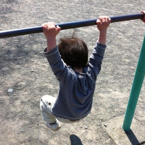 beergates's profile picture. ほそぼそと翻訳してます。居酒屋とサッカー（清水エスパルス）を愛してます。Pay (it) forward / 恩送り が人生の指針。FOR ALL MANKIND