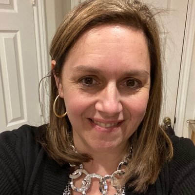 I'm a Mom, diehard LSU fan, Yankee fan, turned Astros /Bregman fan, Cajun girl transplanted to Texas.
