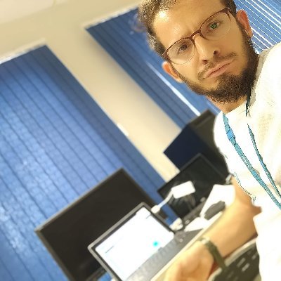 لطالما راودني الأمل في أن يعيش كل واحد منا الحياة المفعمة بالمعنى والكدح.