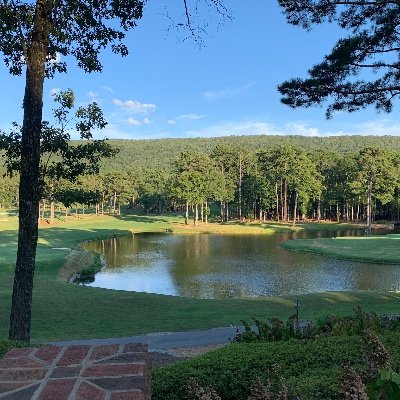 Husband, father, son, brother, uncle that believes in hard work! Kids sporting events, hanging out with friends and time on the links with the fellas.