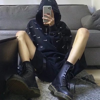 NelsonoHelene's profile picture. 