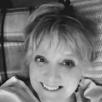 Paula Whiting - @paulaj27 Twitter Profile Photo