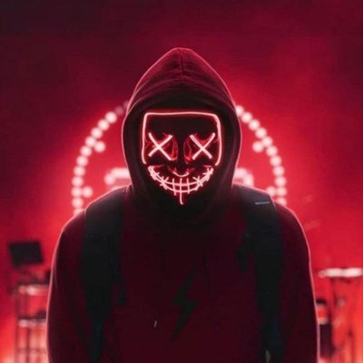 NimaShelby's profile picture. one mind , one compiler ,;)
programmer
یه جورایی وقتی کد میزنم و هندزفری تو گوشمه نه صدای اهنگو میشنوم نه دوییدن زمانو میبینم