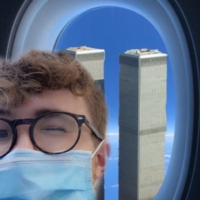 MiroSchlag's profile picture. Je préfère laisser mes enfants dans ta gorge plutôt qu'en garderie