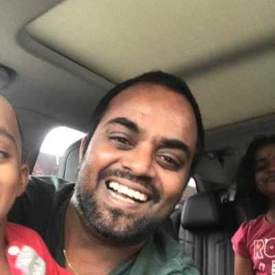 Saravan90520622's profile picture. 