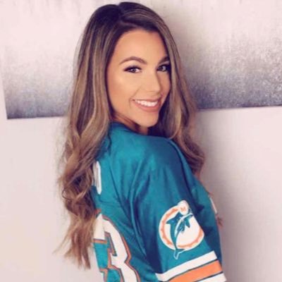 Die hard lover of the Miami Dolphins 🐬Surgical Dental Assistant 🦷 #FinsUp #HeatCulture #ItsAllAboutTheU #WarEagle |  Instagram: Samixo26