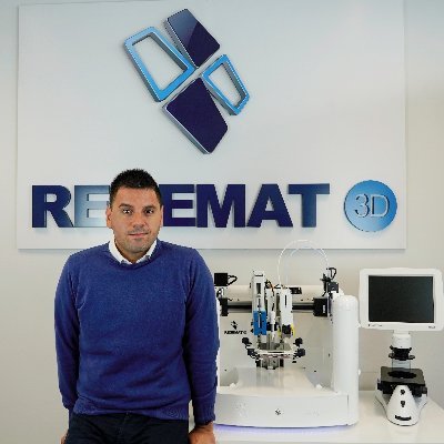 Bioengineer🦾|Founder @REGEMAT3D💙|Working to increase healthy lifespan with technology https://t.co/MkAkQfita6)🧬|Bioprinting pioneer 🧫🔬