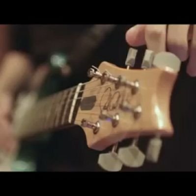 hiatusxhunter's profile picture. Never tell yourself you should be someone else