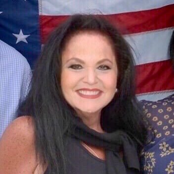 A city girl at heart, who loves to entertain with family and friends. Loves living on Long Island and all it has to has to offer. Enjoys To travel.