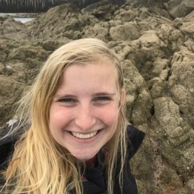 Aspiring Veterinarian at @osuvetcollege | Tufts Masters in Conservation Medicine ‘21 🦁🐻 🐙🐡🦖🐾 Conservationist and Agriculture Advocate