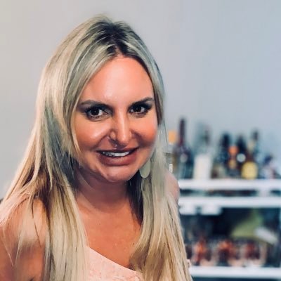 KernLainne's profile picture. Mother, technology executive recruiter leader, California girl at heart.