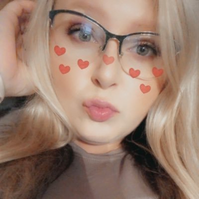 FAN ACCOUNT ❤️ for @5SOS • Ashton Irwin has my heart •