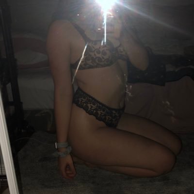 hey I’m Natalie! sneak peak of what you can get from my only fans 😘 feel free to message me
