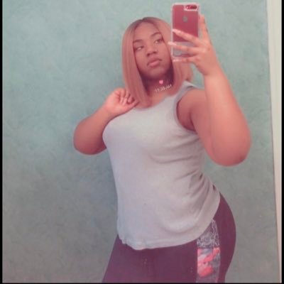 raccquel17's profile picture. 35 Alumni 💛❤️