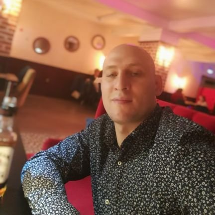 Cubinez08's profile picture. paradoks