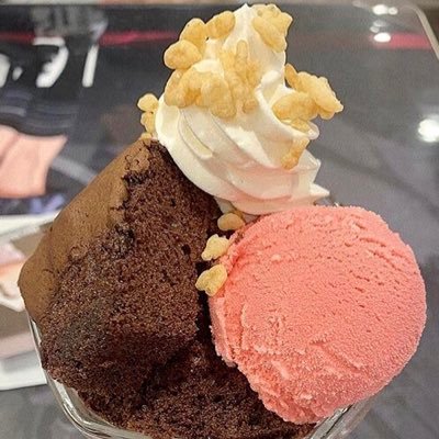 HtayAmelia's profile picture. 