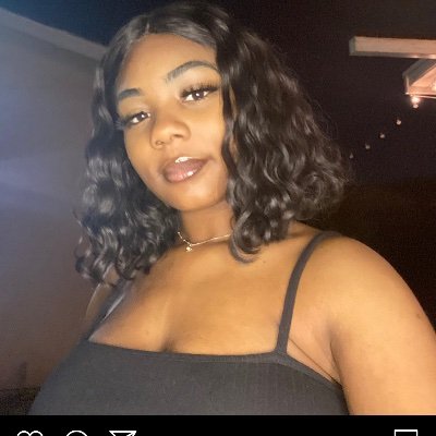 TLove2write's profile picture. Lover of music, arts and literature