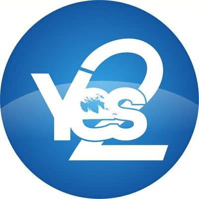 clumseycoco's profile picture. never trust a man that likes Tories