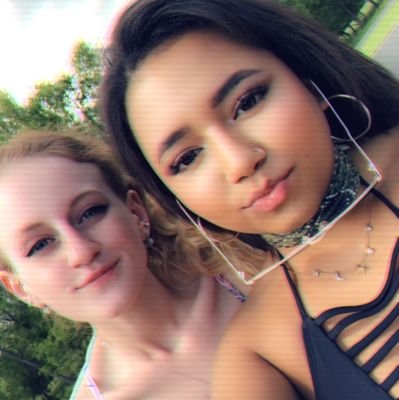 AlicenKindra's profile picture. 2 girls spreading love one booty pic at a time 🥰 onlyfans usernames below✨