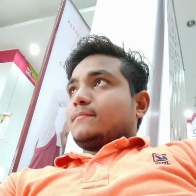 किसी को दर्द मत दो यारों,,
किसी के दर्द की दवा बनो यारों,,,