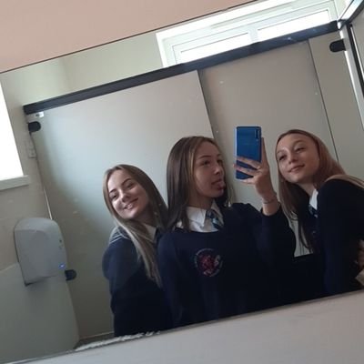 HarkerJords's profile picture. 🎶