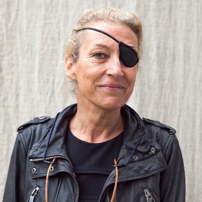 Founded by the family of Marie Colvin to bring attention and relief to innocent victims of war and to nurture the next generation of journalists.