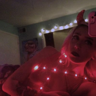 Science bitch🌙 🌌 || 21🍋 || im drunk 94% of the cjjmnbbv
