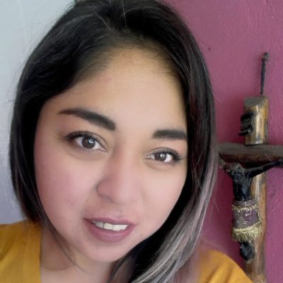 Rosa_Zamort's profile picture. 