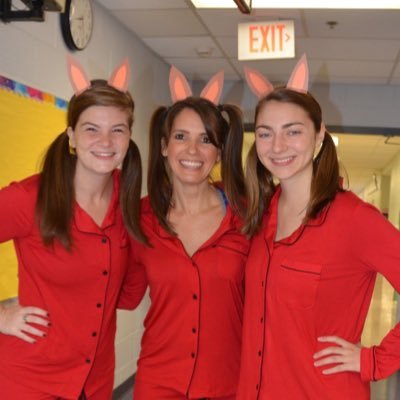 This is the Twitter account for Cunningham Park’s first grade team! Teachers: Karin Markley, Susan Haas & Heather Stocking.  Tweets belong to us, not FCPS.