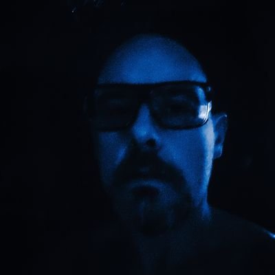 Musician, Producer, DJ -
IG: @crunchingdigits -
mixcloud: CRUNCHINGDIGITS