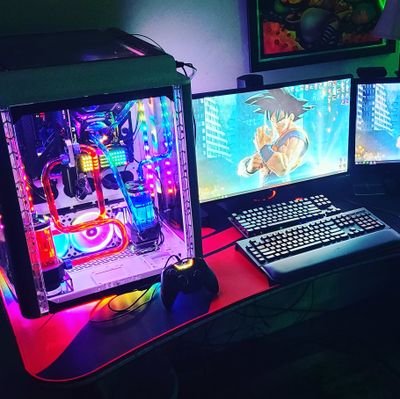 YouTube partner, CDL Driver, Tech enthusiast, online gamer, streamer, concert lighting Connoisseur, computer dev on the side.