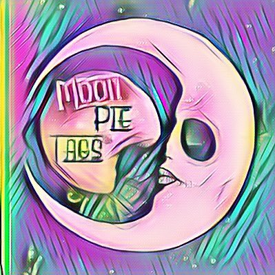 Maybe retired, but you never know... The only one on the planet! Hosted by: @MsJadeDreamer Specializing in the odd, weird and strange!🌛🥧🌜