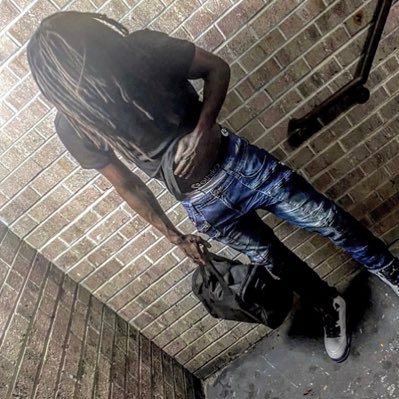 25AM_Moves's profile picture. My Own Boss and I work harder then the workers 💯🤟🏾 Snapchat & IG: Squeak_Rasta business page @Am.movers.DMV IG/LinkedIn