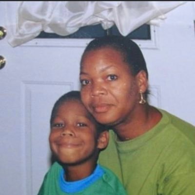 BradSzn24's profile picture. Tetelestai