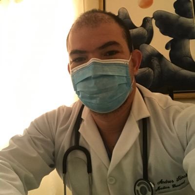 Doctor en Medicina, Residente de 1er Año Cardiología