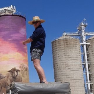 Family run mixed farming enterprise near Coonamble running sheep, cereals and legumes. 12m mostly CTF. Weedseeker contracting available.