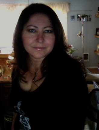 Nelly_lizarraga's profile picture. Los Latinos en estados unidos no somos parte de el problema somos parte de la solución. Familia y educación no tiene precio.....