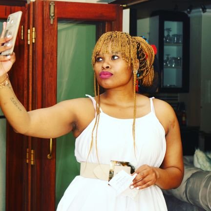 NobuhleMbonamb2's profile picture. 