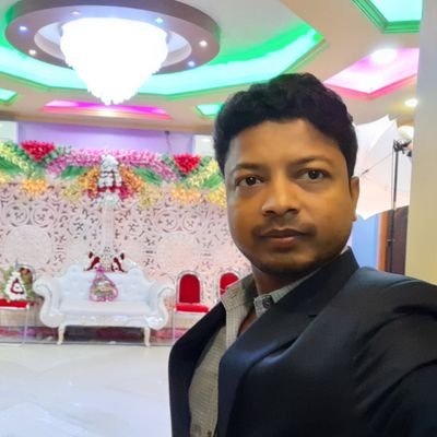 हमारा जीने का तरीका कुछ अलग है,
हम उम्मीद पर नहीं
अपनी जिद पर जीते हैं..!!
