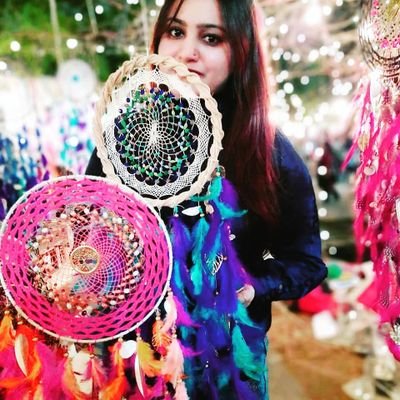 rIsh_ita's profile picture. 