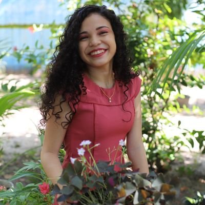 insiste, não desiste!✨
Nós só temos uma vida,e o mínimo que podemos fazer é viver da melhor forma possível,como se não houvesse o amanhã.💛