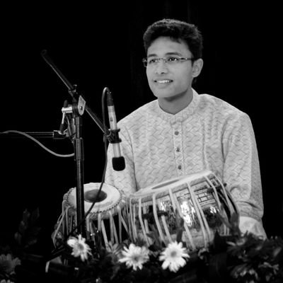 Indian 🇮🇳
Love Indian Classical Music❤️❤️
Dhruvtara of India Titled By Govt. of India 😊
Tabla Player ❤️
Always a Student of Music 🎶