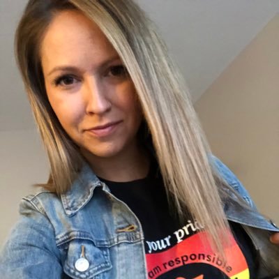 jana_wlock's profile picture. Passionate educator, traveller, and musician. Lover of my friends, family, and cat 💜