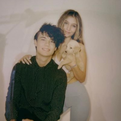 foreverjads1's profile picture. Everything jads 🦋 🎸