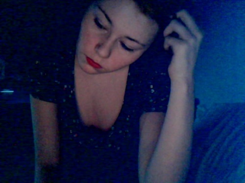 EmiJaySid's profile picture. Eternal screaming.