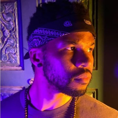 Bartending Blerd from The Bay! I make cocktails on the Internet inspired by anime, video games and pop culture. DM for catering and virtual event inquiries✌🏾❤️