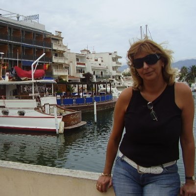 carvajal_i's profile picture. Abogada, o luchamos por nuestro país, o no nos quedara nada.