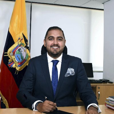 Director Ej.Ecotec, ExMinistro MIES, Politólogo con experiencia nacional e internacional en Administración Pública y Asuntos Sociales. Sobreviviente y luchador.